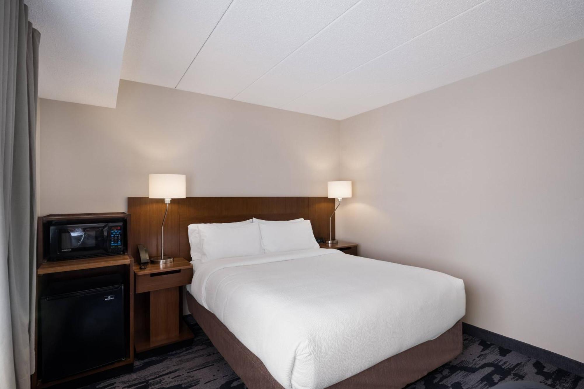 Fairfield Inn By Marriott Amesbury Esterno foto